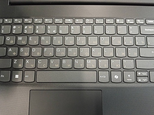 Ноутбук Lenovo V15 G5 IRL 15.6" FHD, Intel Core i5-13420H, 16Gb, 512Gb SSD, no OS, черный